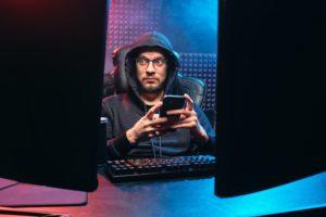 Netzleiter IT Support EDV Dienstleistungen pexels mikhail nilov 6963062